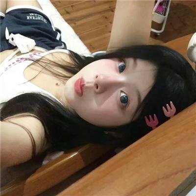 蒙娜丽莎与血月